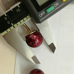 谁家有这个圆珠。12粒的