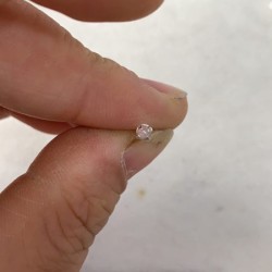 这样的3mm的宝石壳耳钉谁家能有呢