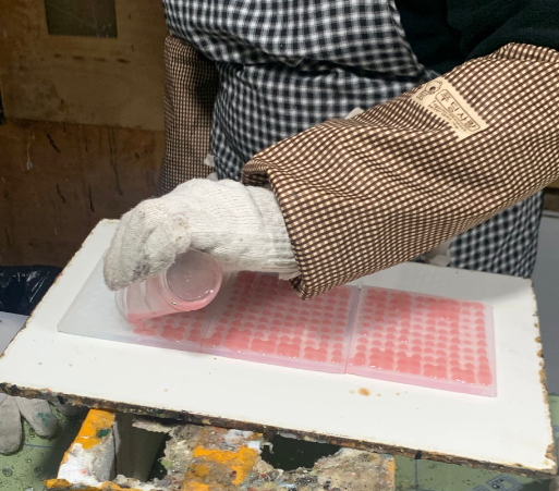 2cb49718-d59a-42ab-9efb-2853d3fc03ce