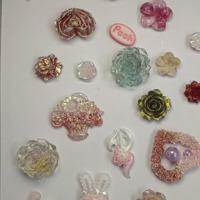 成品展示：金粉银粉，珠光粉，变色粉，EPOXY豪迈卡等专用